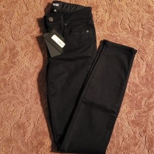BRAND NEW PAIGE "Hoxton" Skinny Jeans